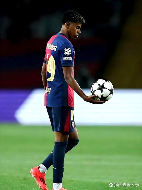 毛罗：尤文后防缺乏领袖，斯帕莱蒂应让他们展现个性成为领袖