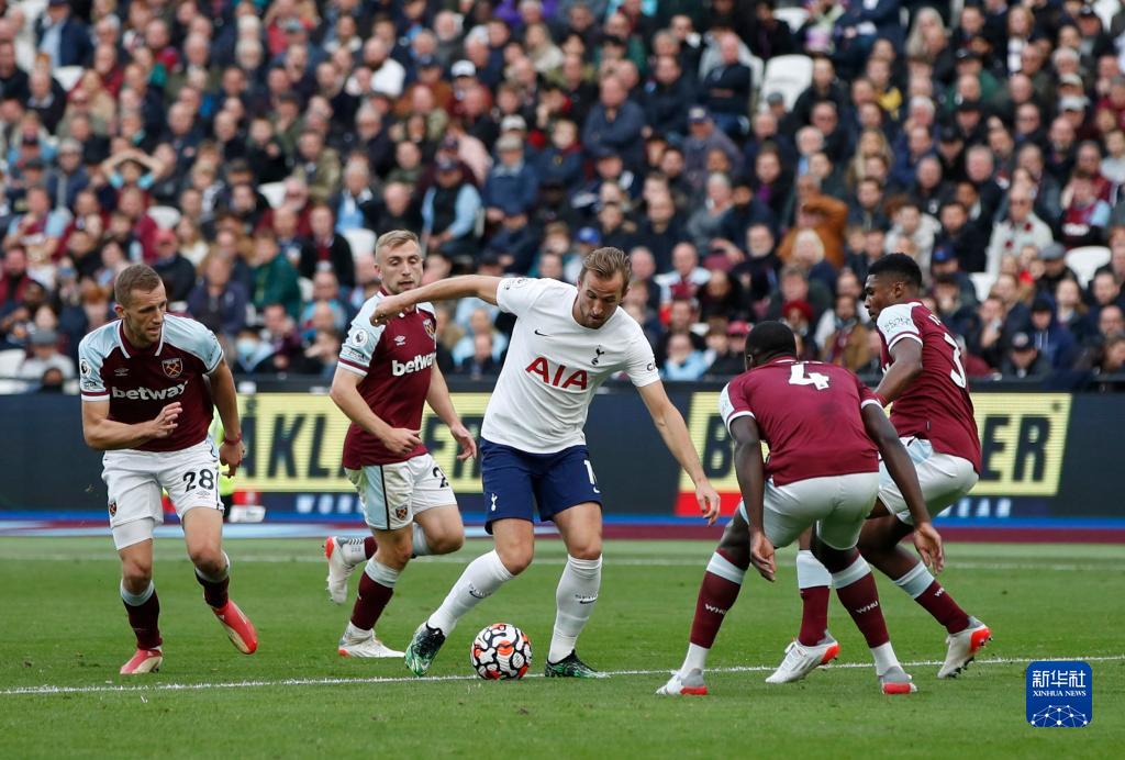 卡塞米罗谈进球：安帅一直带我们练定位球，很高兴取得了成效